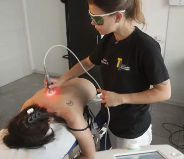 Servizio di laserterapia per sollievo dal dolore a Verona