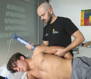 Fisioterapia con onde d'urto radiali